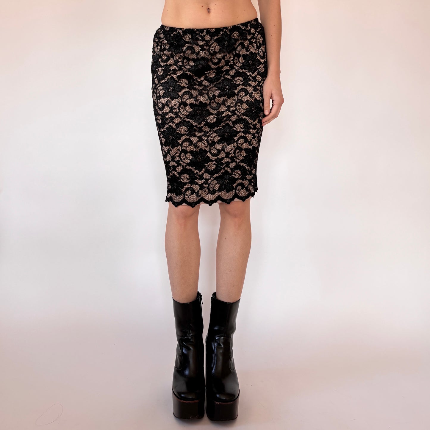 90s Noir Lace Midi Skirt (XS)