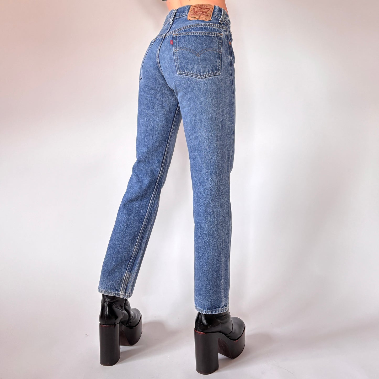 Levi’s 90s 501 Jeans (XS)