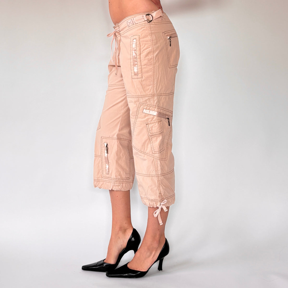 2000s Nude Cargo Capris (S) Hazy Vintage