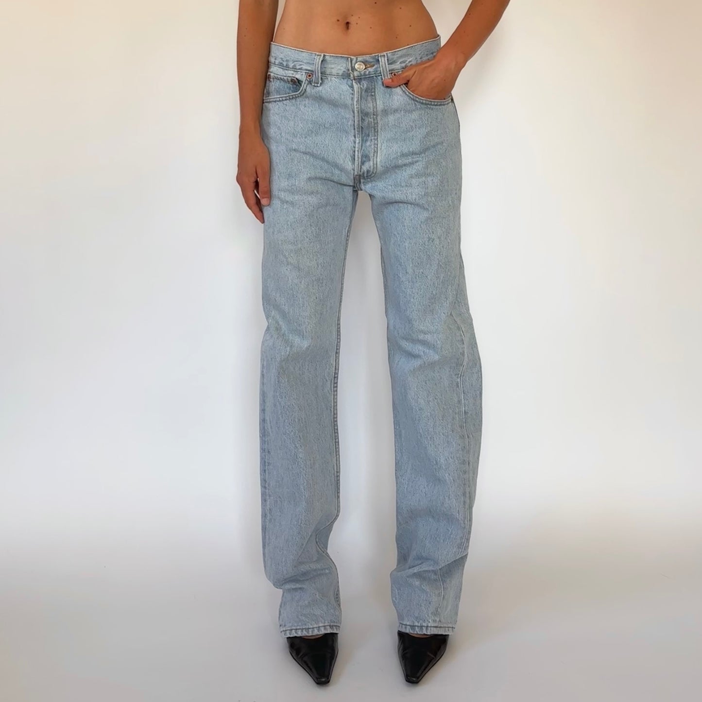 90s Levi’s 501s (S/M)