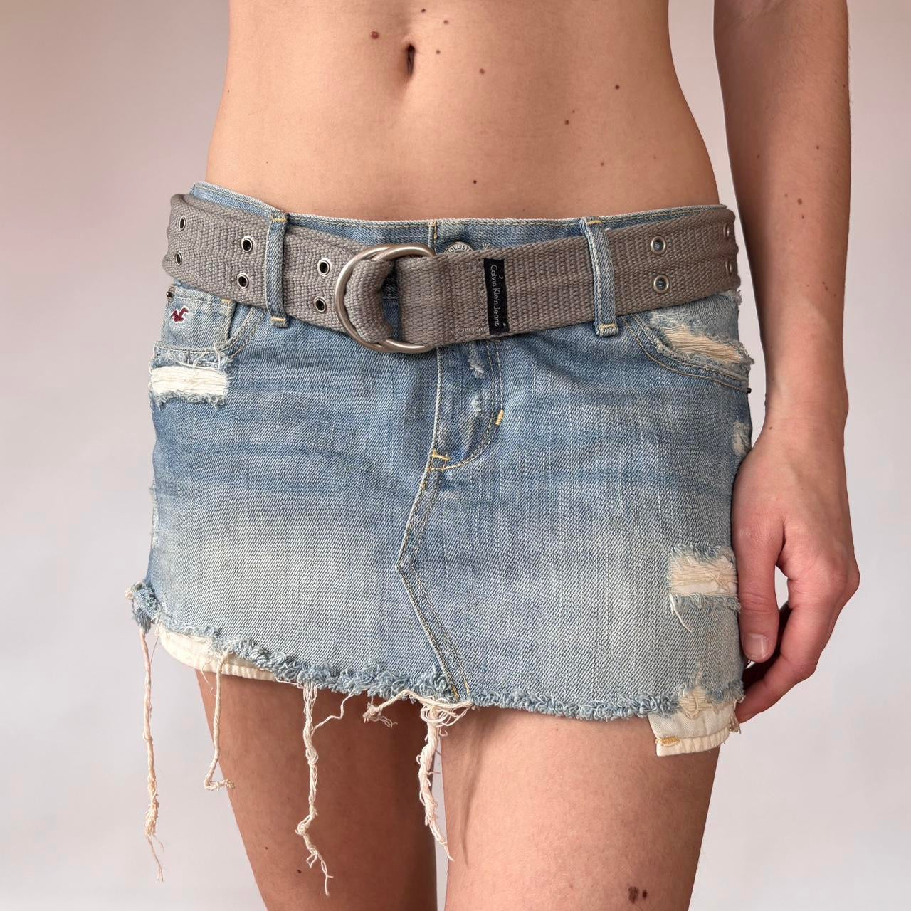 Calvin Klein Grommet Belt (S/M)