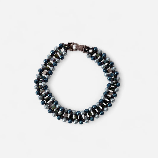 90s Blue Pearly Choker Necklace