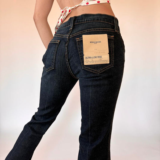 Deadstock 2000s Gap Jeans (S)