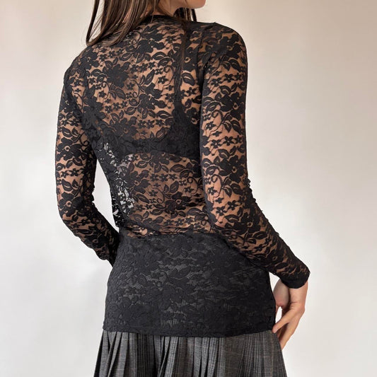 00s Black Lace Longsleeve Top (S/M)
