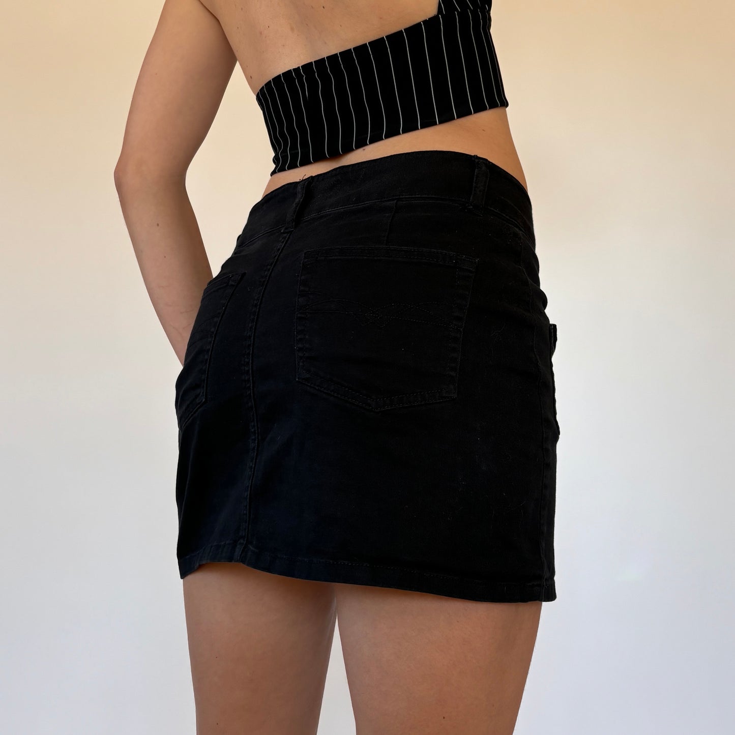 Y2K Noir Mini Skirt (XS/S)