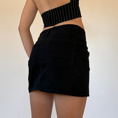 Y2K Noir Mini Skirt (XS/S)