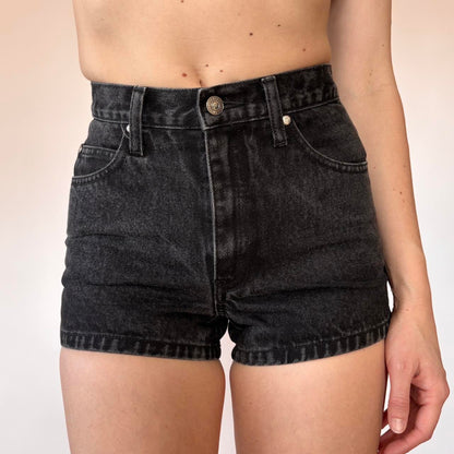 Levi’s 80s 900 Series Jean Shorts (XXS)