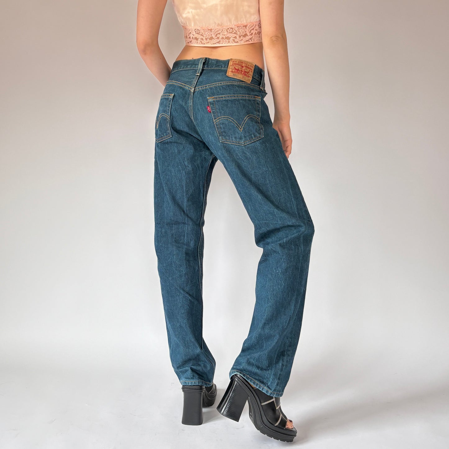 Levi’s 2000s 501s (S)