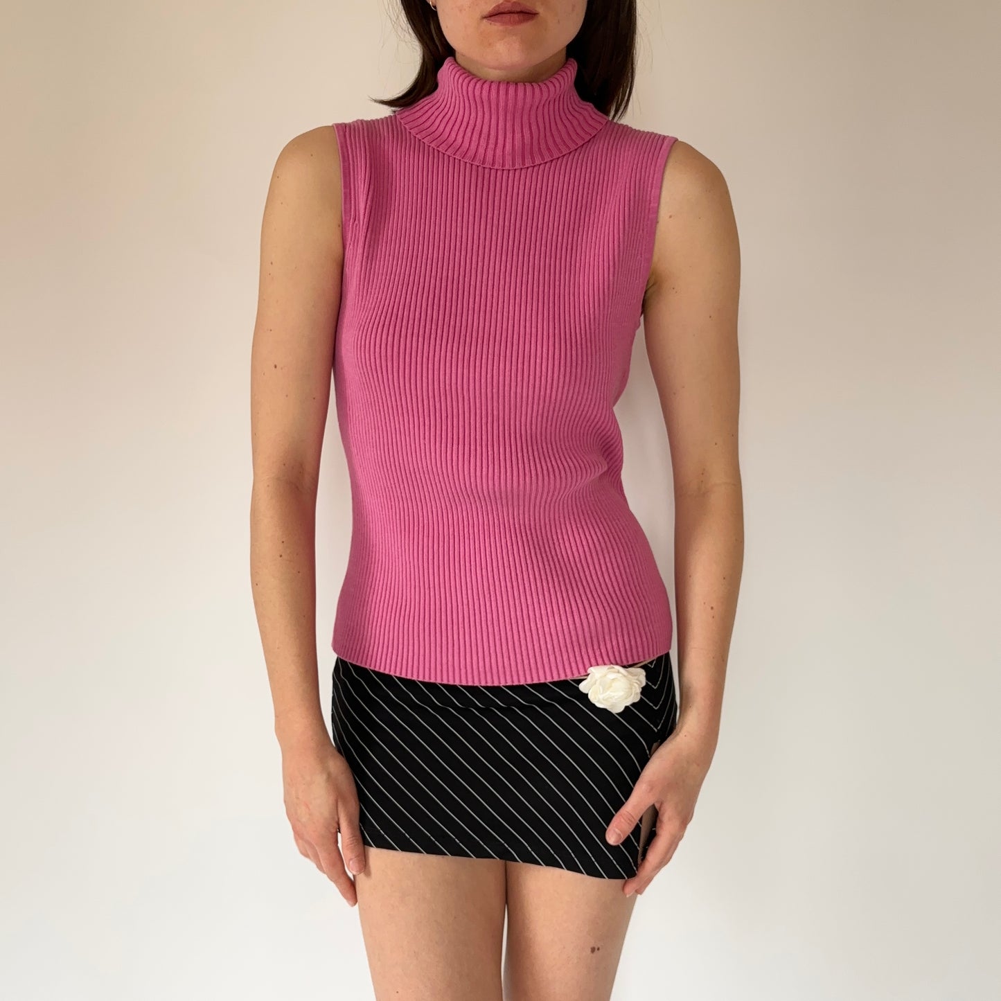 2000s Pink Silk Ribbed Sleeveless Turtleneck (S/M)