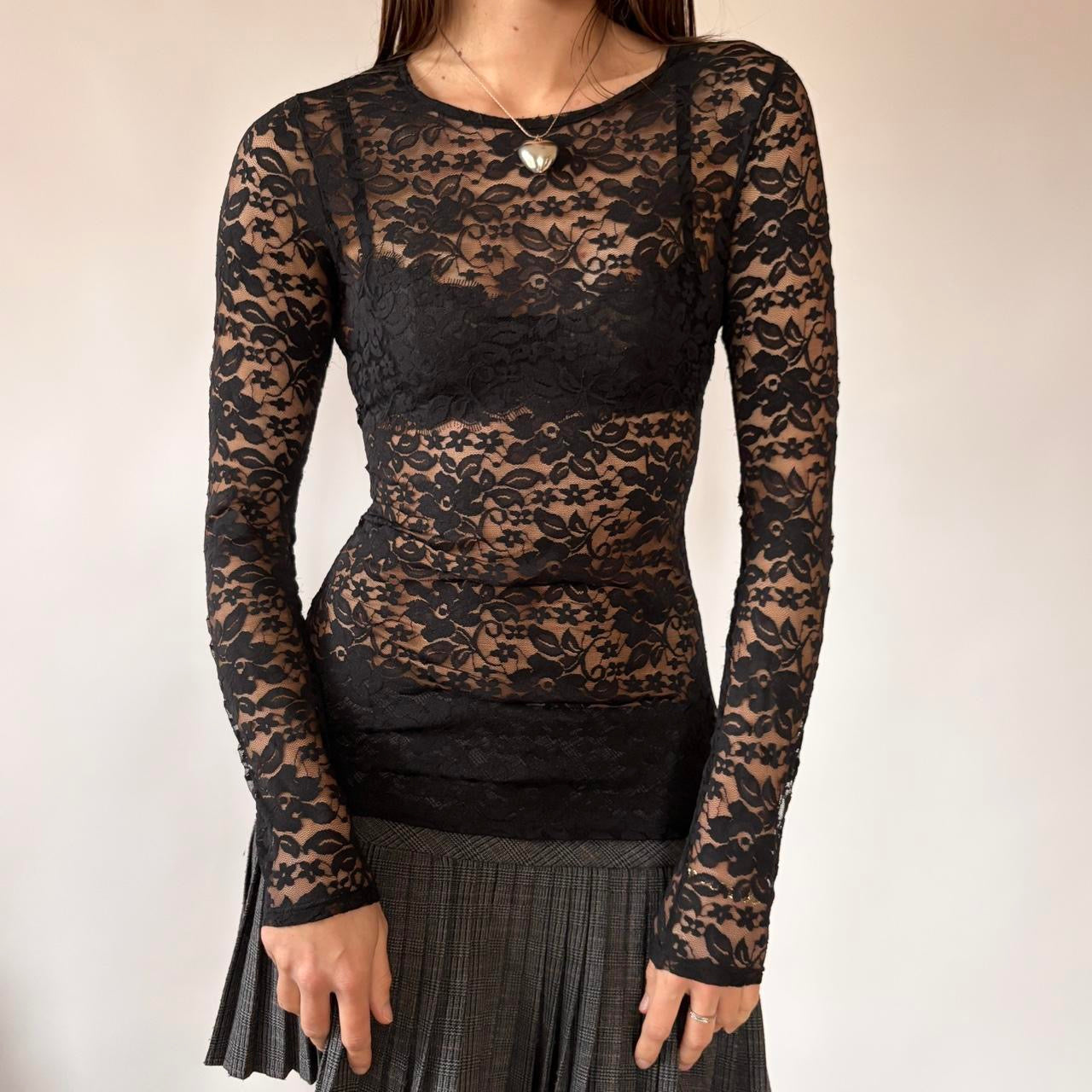 00s Black Lace Longsleeve Top (S/M)