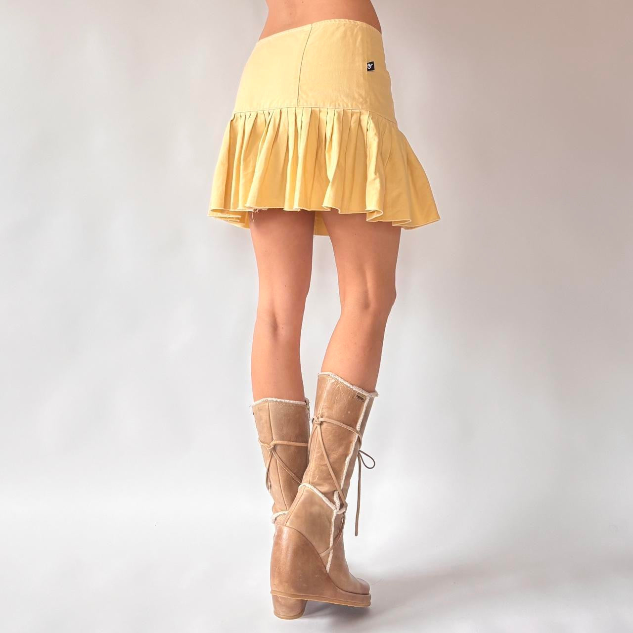 Y2K Pleated Mini Skirt (S/M)