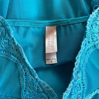 2006 Victoria’s Secret Aquamarine Mesh Top (S/M)