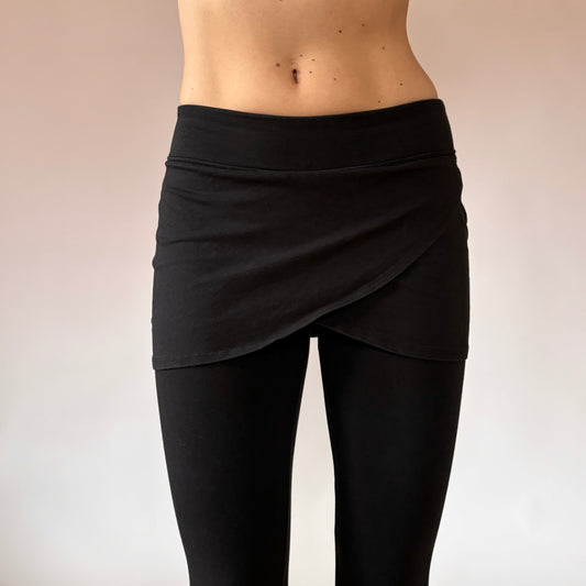 2000s Noir Layered Capris (XS/S)