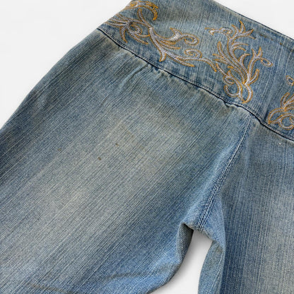 Y2K Embroidered Low Rise Jeans (XS)