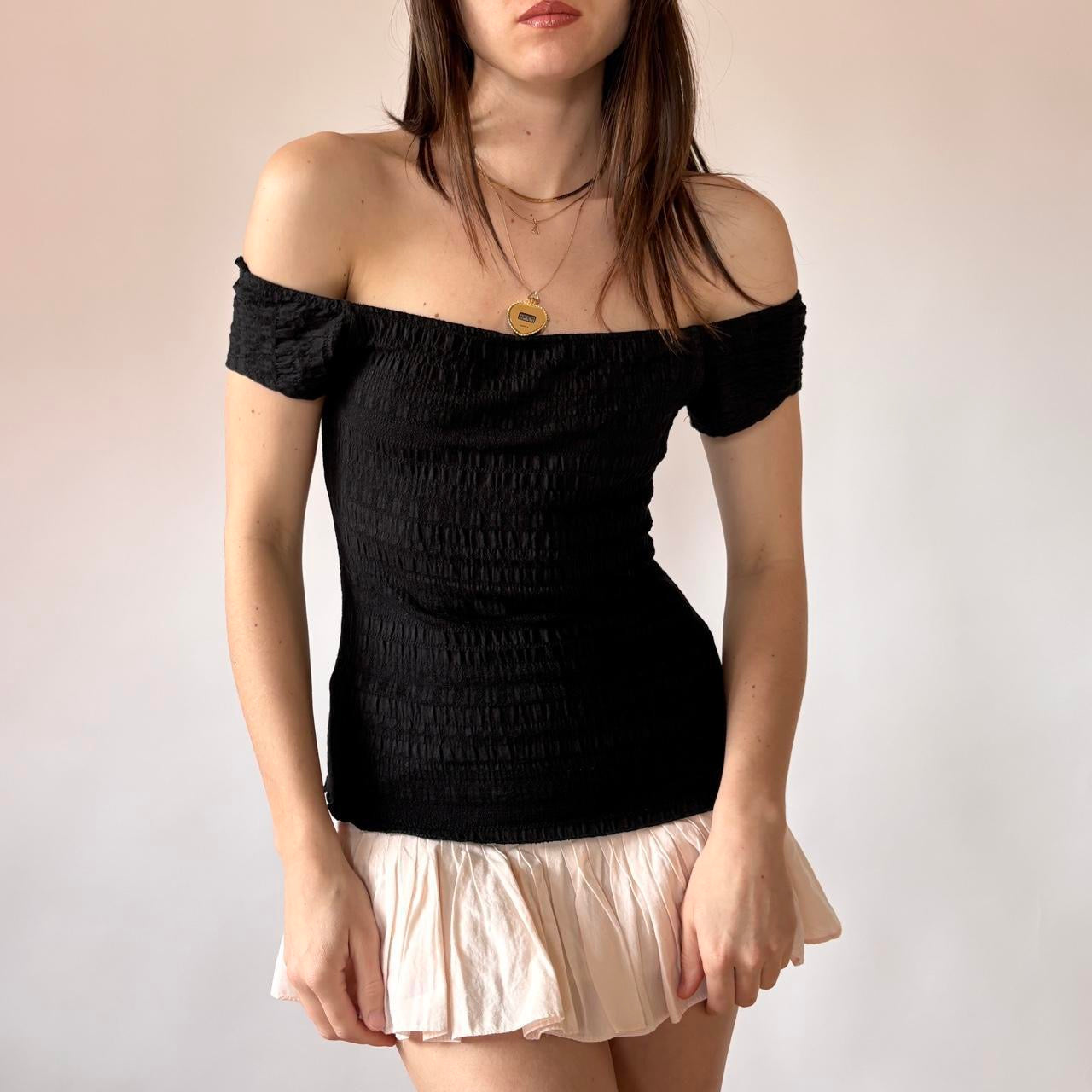 90s Off Shoulder Top (S)