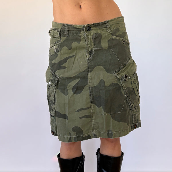 2000s Cargo Camo Skirt (S)