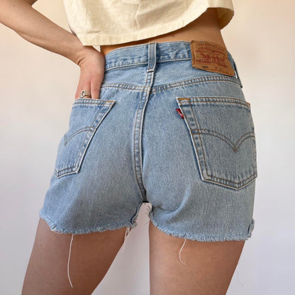 Levi’s 90s 501 Cutoff Denim Shorts (S)