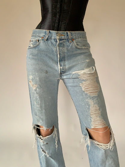 Vintage Distressed Levi’s 501s (M)