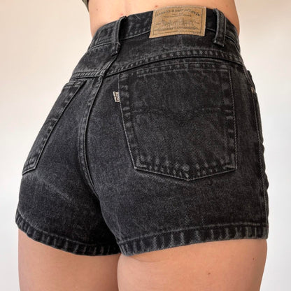 Levi’s 80s 900 Series Jean Shorts (XXS)