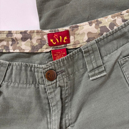 Y2K Low Rise Cargo Capris (XS/S)