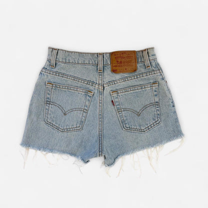Levi’s 90s 550 Cutoff Shorts (S)