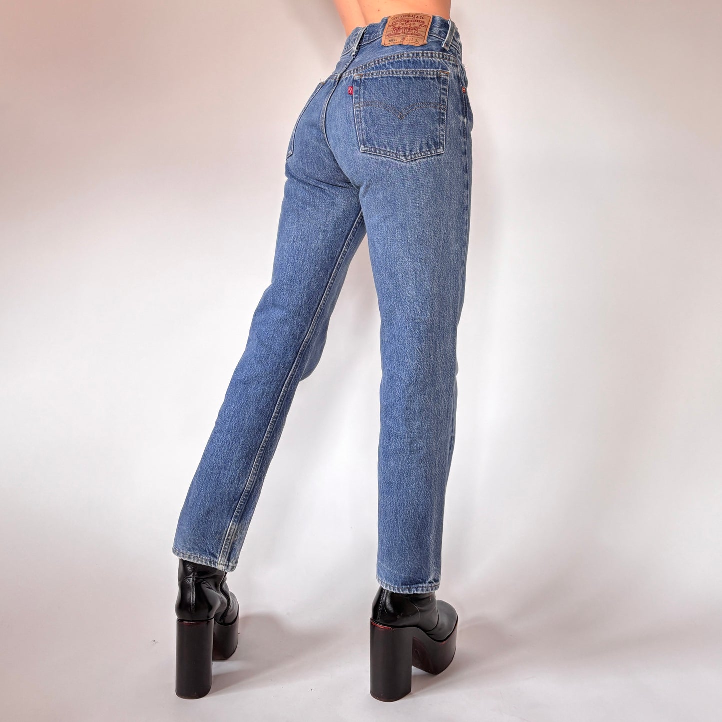 Levi’s 90s 501 Jeans (XS)