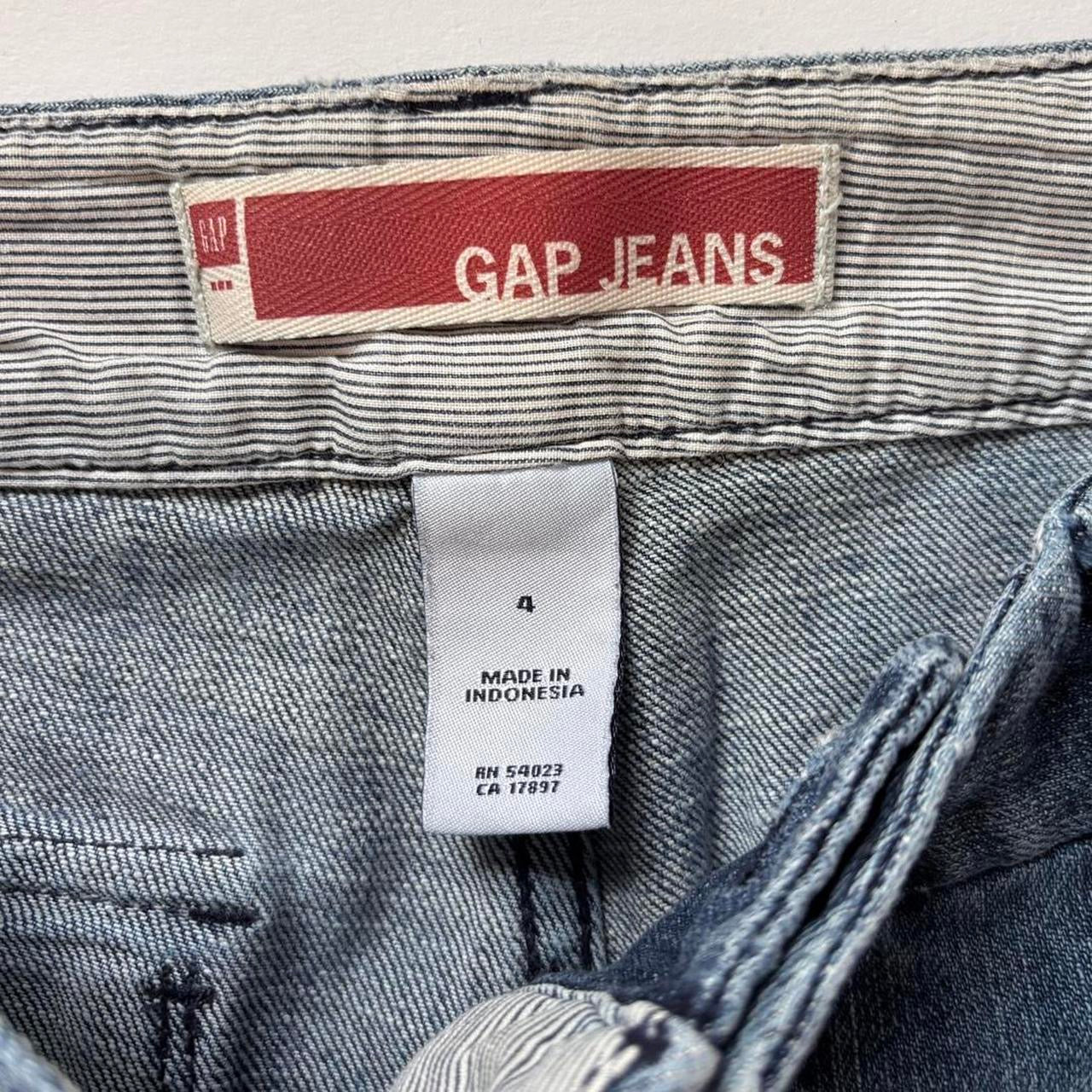2009 Gap Low Rise Flare Jeans (S)