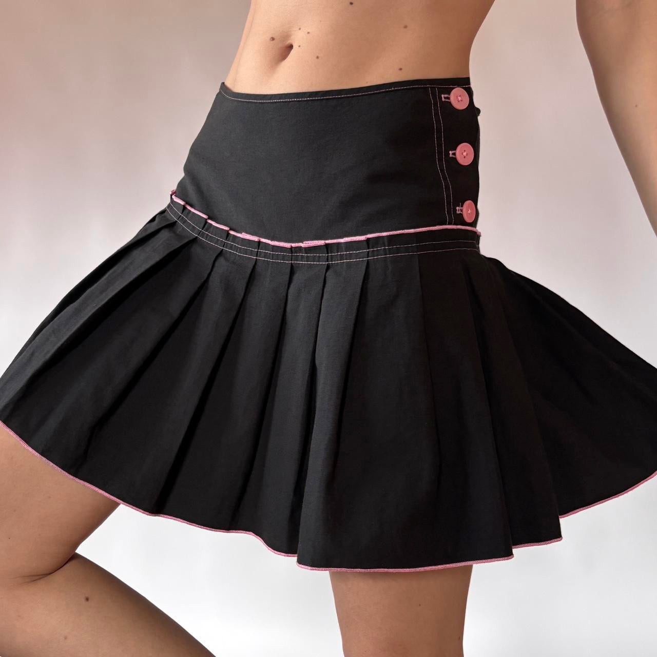 Y2K Pleated Mini Skirt (M)