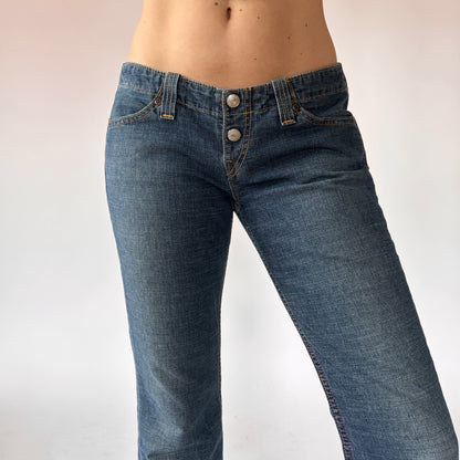 Y2K Levi’s 520 Jeans (S)