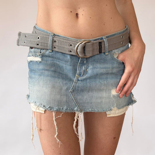 Calvin Klein Grommet Belt (S/M)