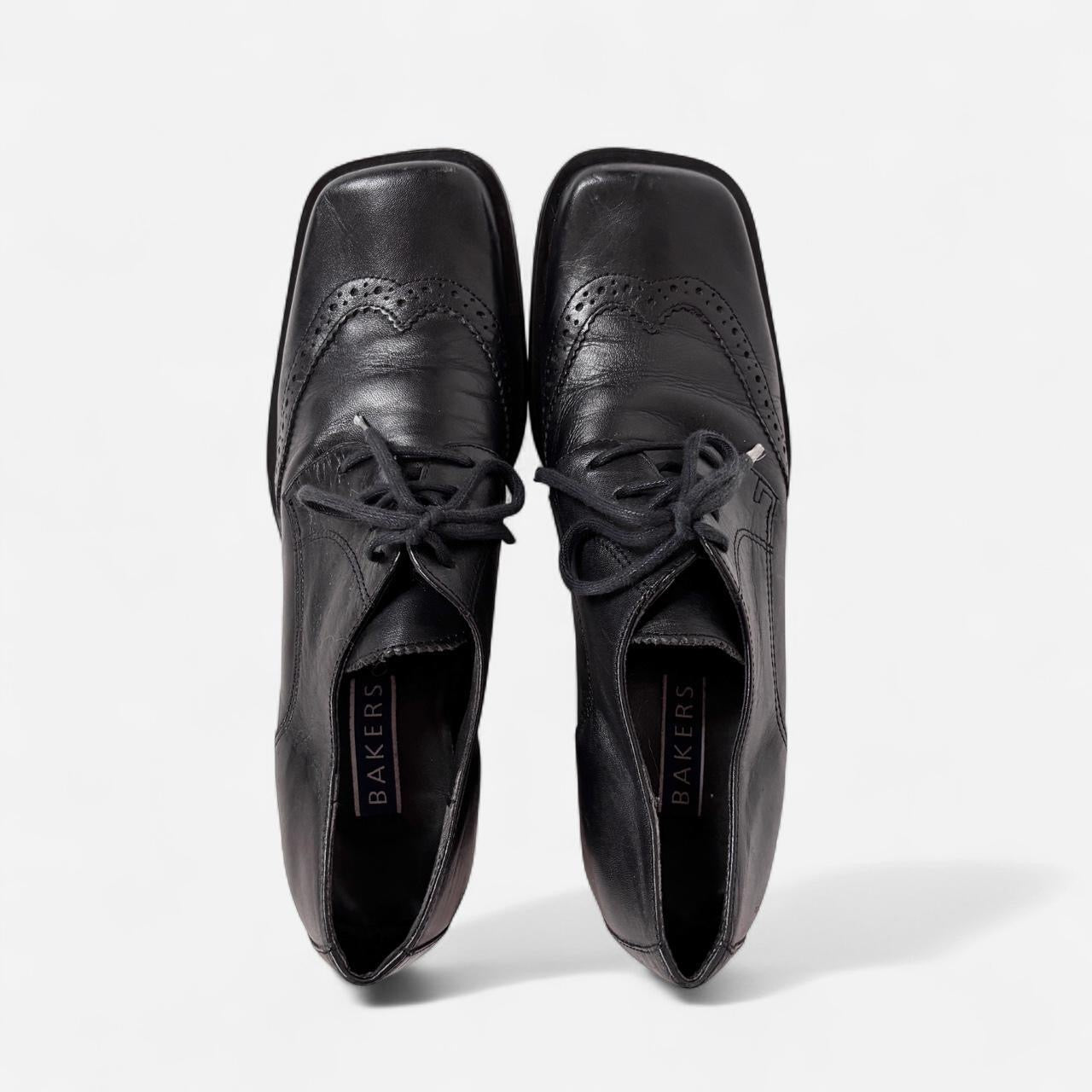 90s Heeled Leather Oxfords (7)