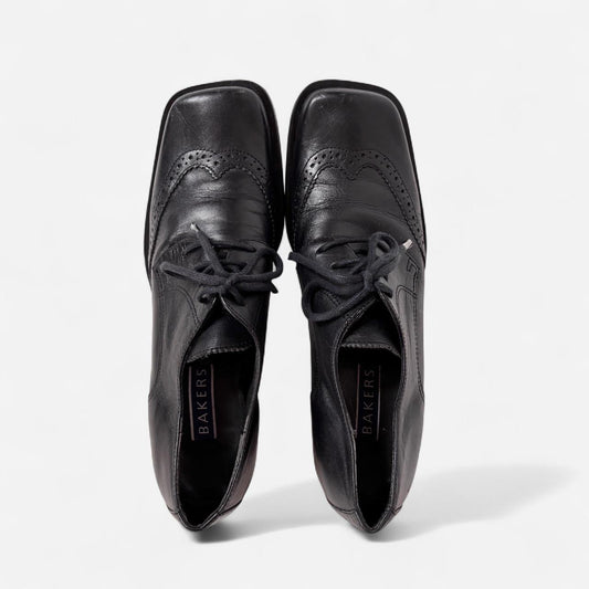 90s Heeled Leather Oxfords (7)