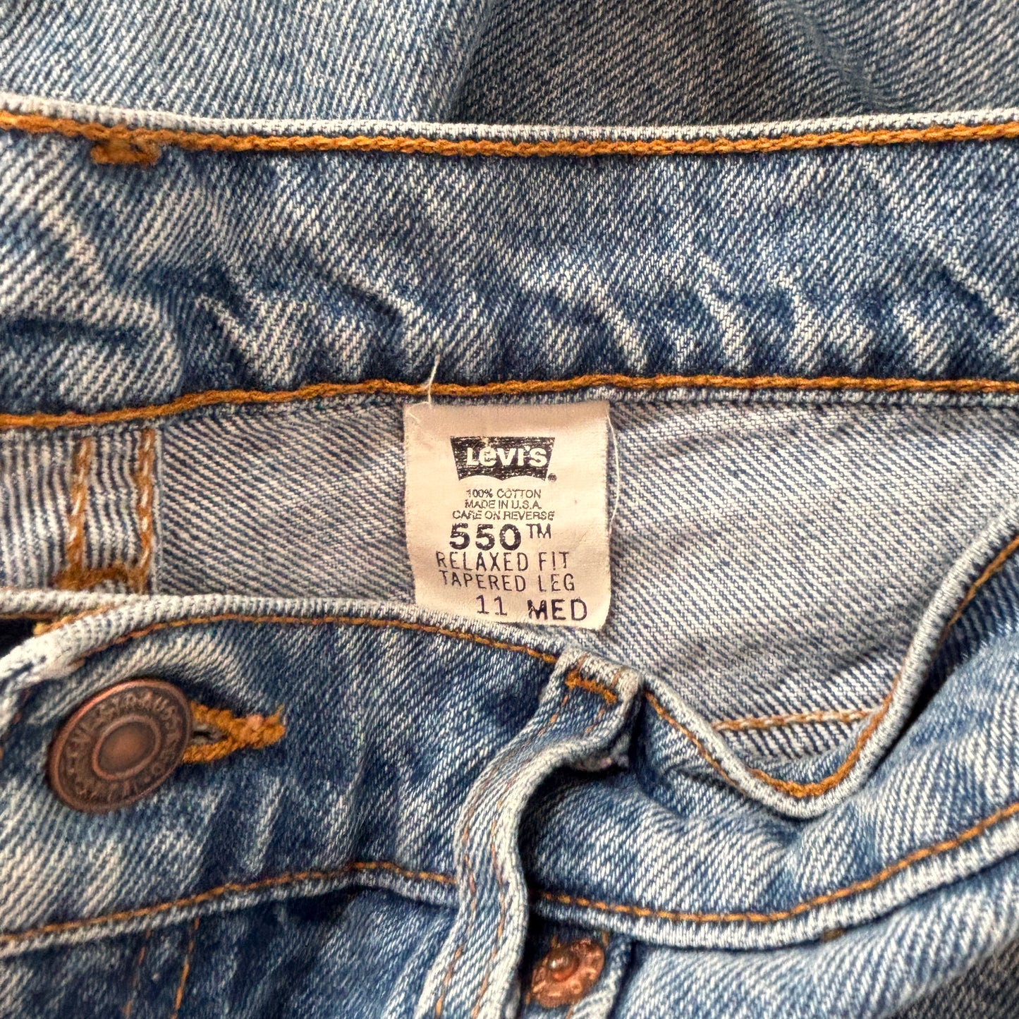 Levi’s 90s 550 Jeans (S/M)