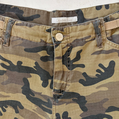 Y2K Camo Capris (M)