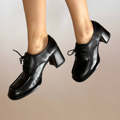 Noir Leather Heeled Loafers (7.5)
