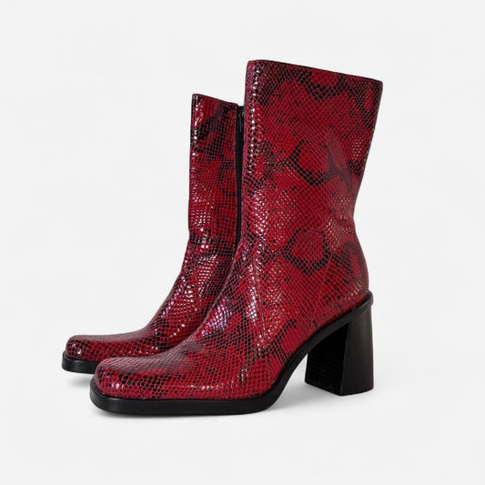 90s Red Leather Snakeskin Boots (6.5)