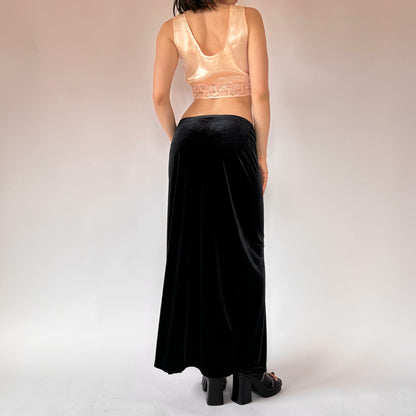 90s Noir Velvet Maxi Skirt (S/M)
