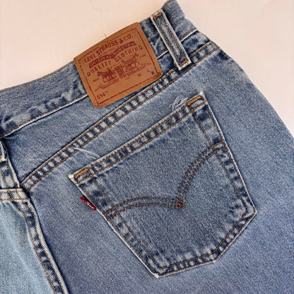 Levi’s 90s 514 Cutoff Denim Shorts (M)