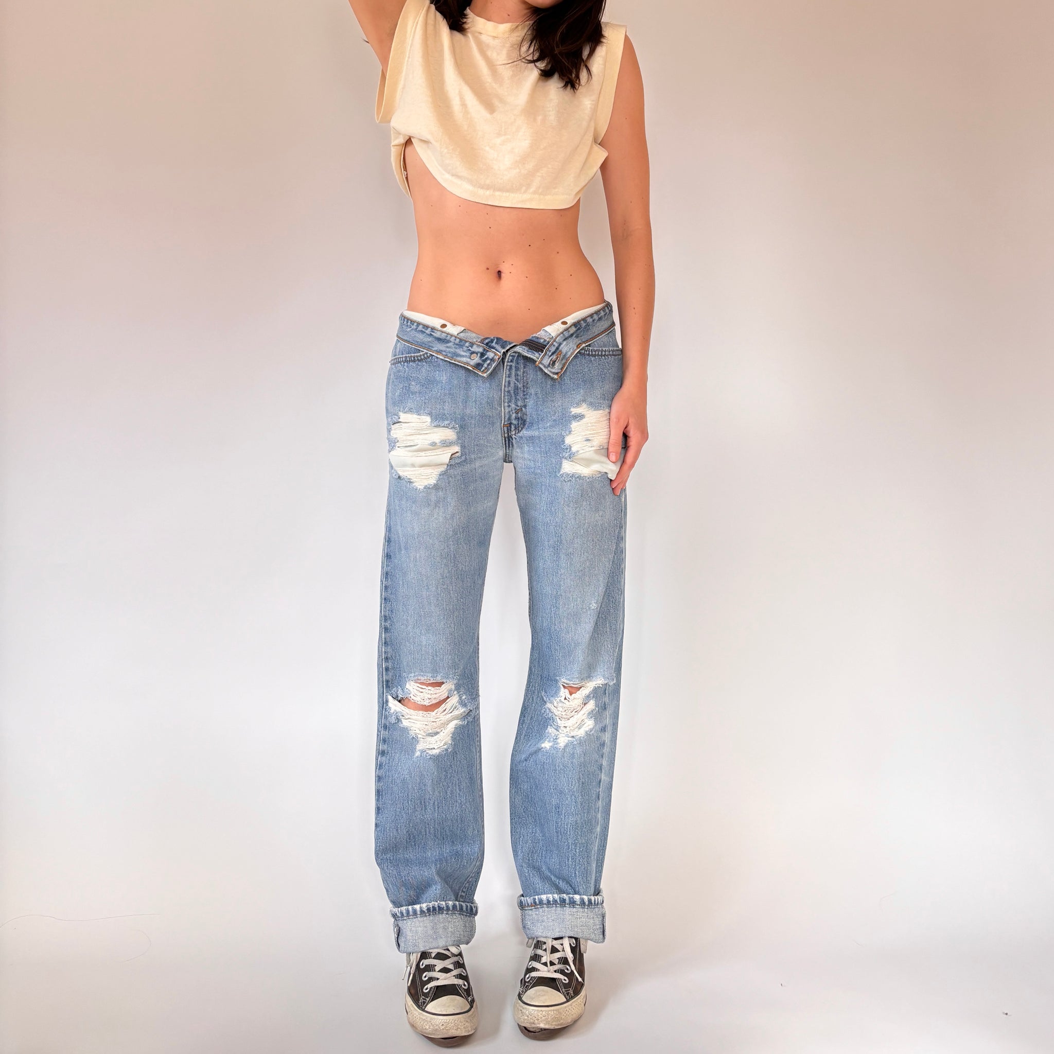 90s Levi’s Distressed 505 Jeans (M)