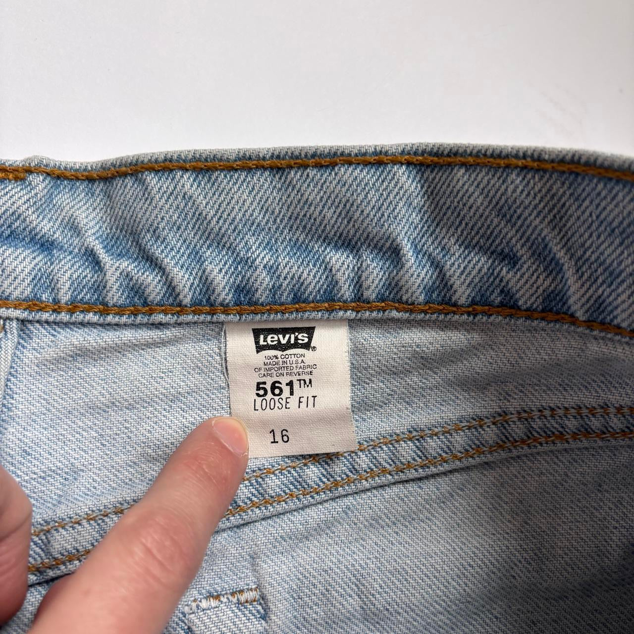 Levi’s 90s 561 Jean Shorts (XL)