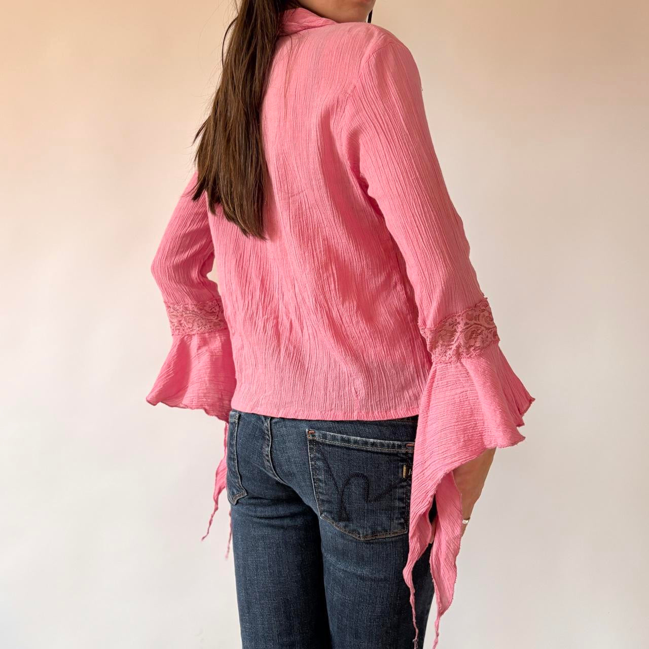 Y2K Pink Ruffly Button Up Top (M/L)