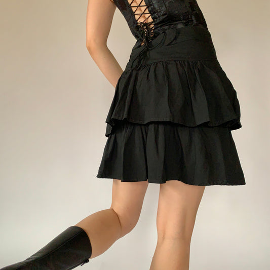 Noir Ruffle Skirt (S)