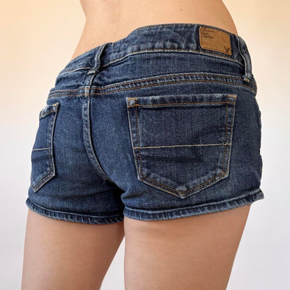 2000s Low Rise Denim Shorts (XS/S)
