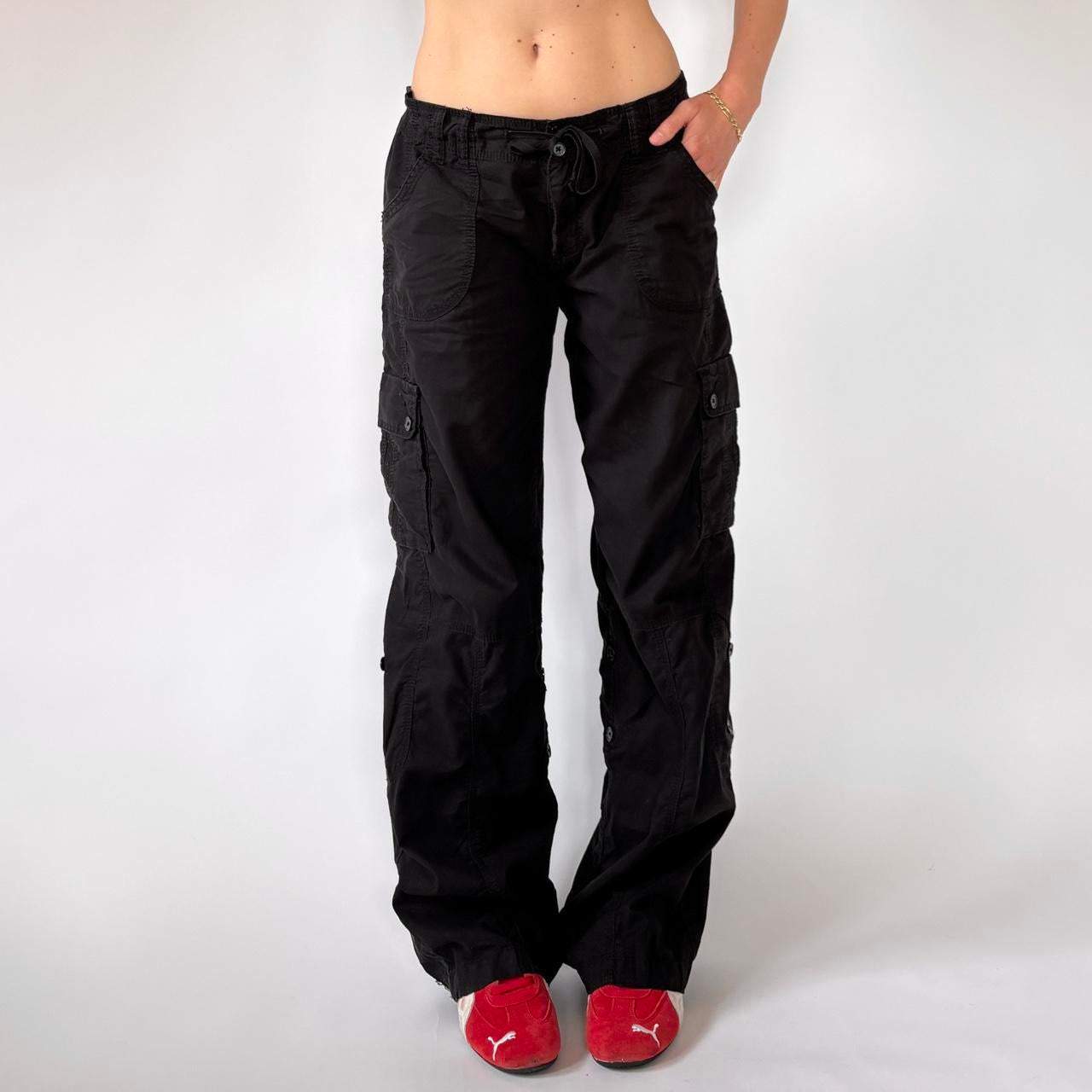 Y2K Black Cargo Pants (M)