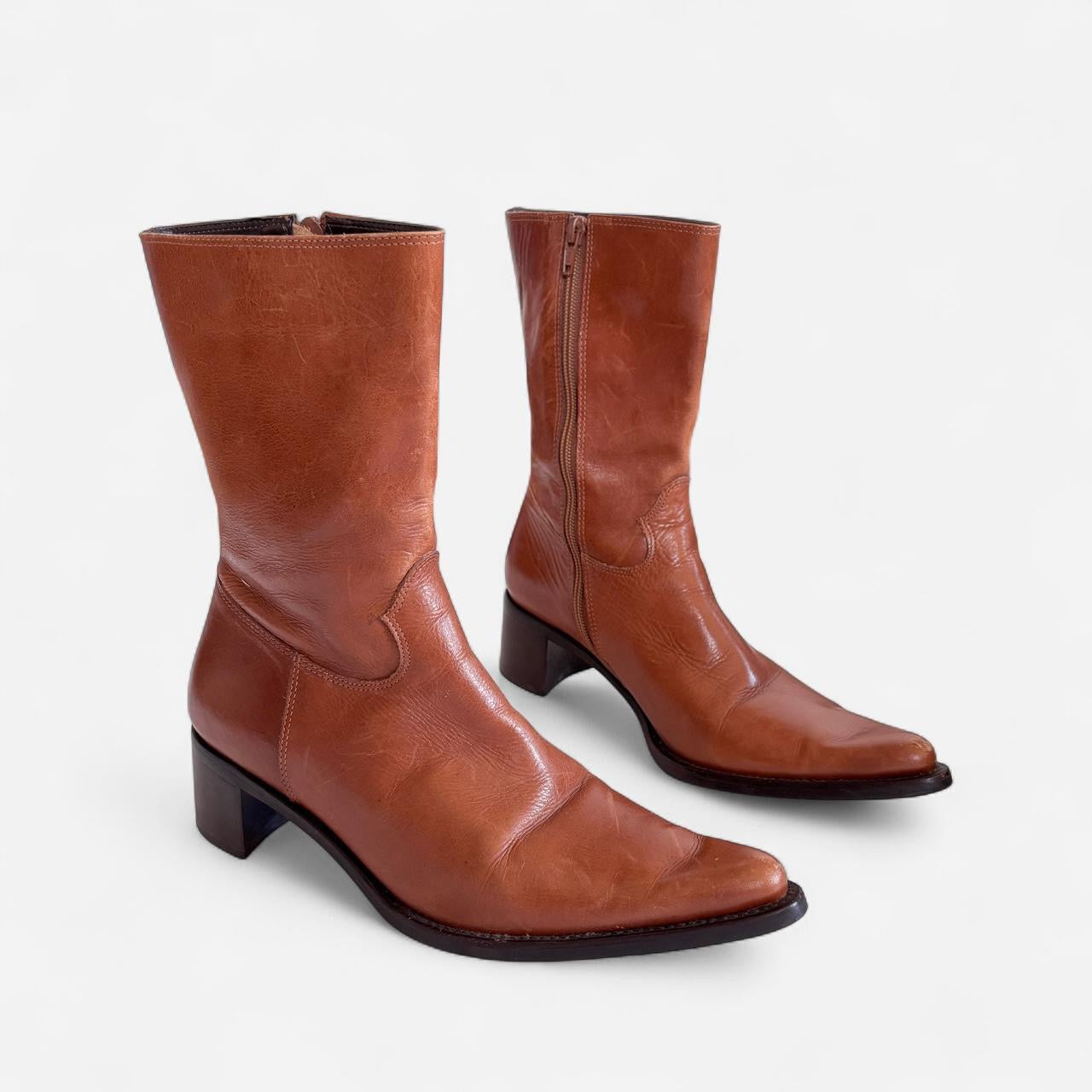 Y2K Cognac Leather Pointed Toe Boots (8)