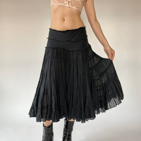 90s Noir Tiered Skirt (M)