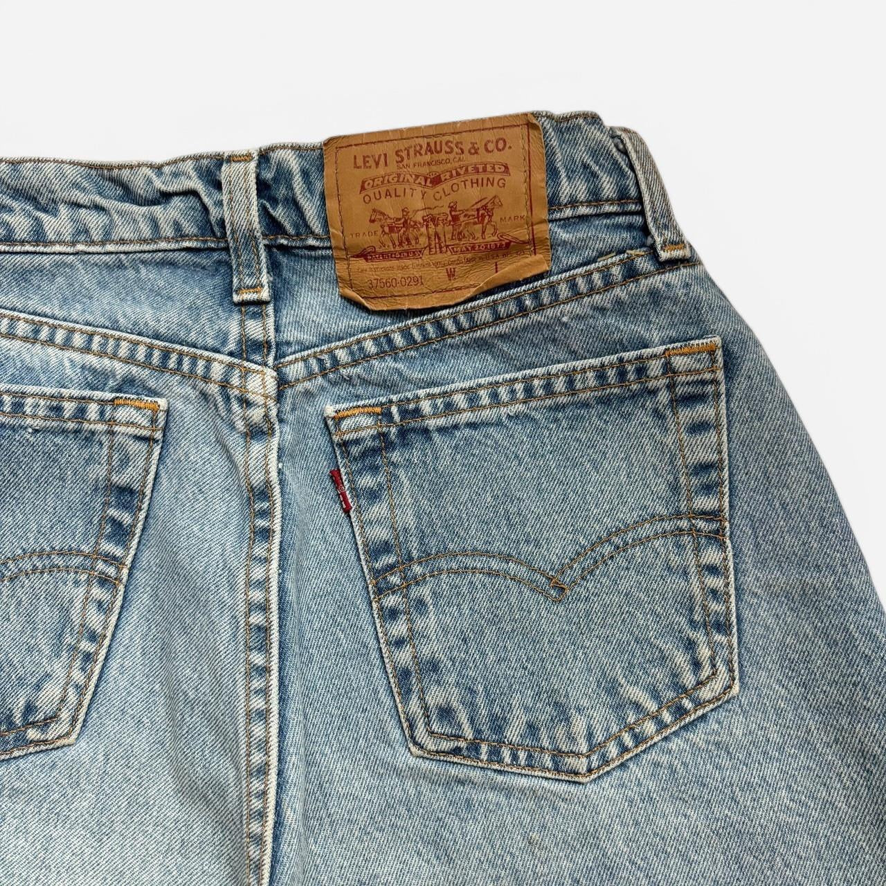 Levi’s 90s 560 Jean Shorts (XS)