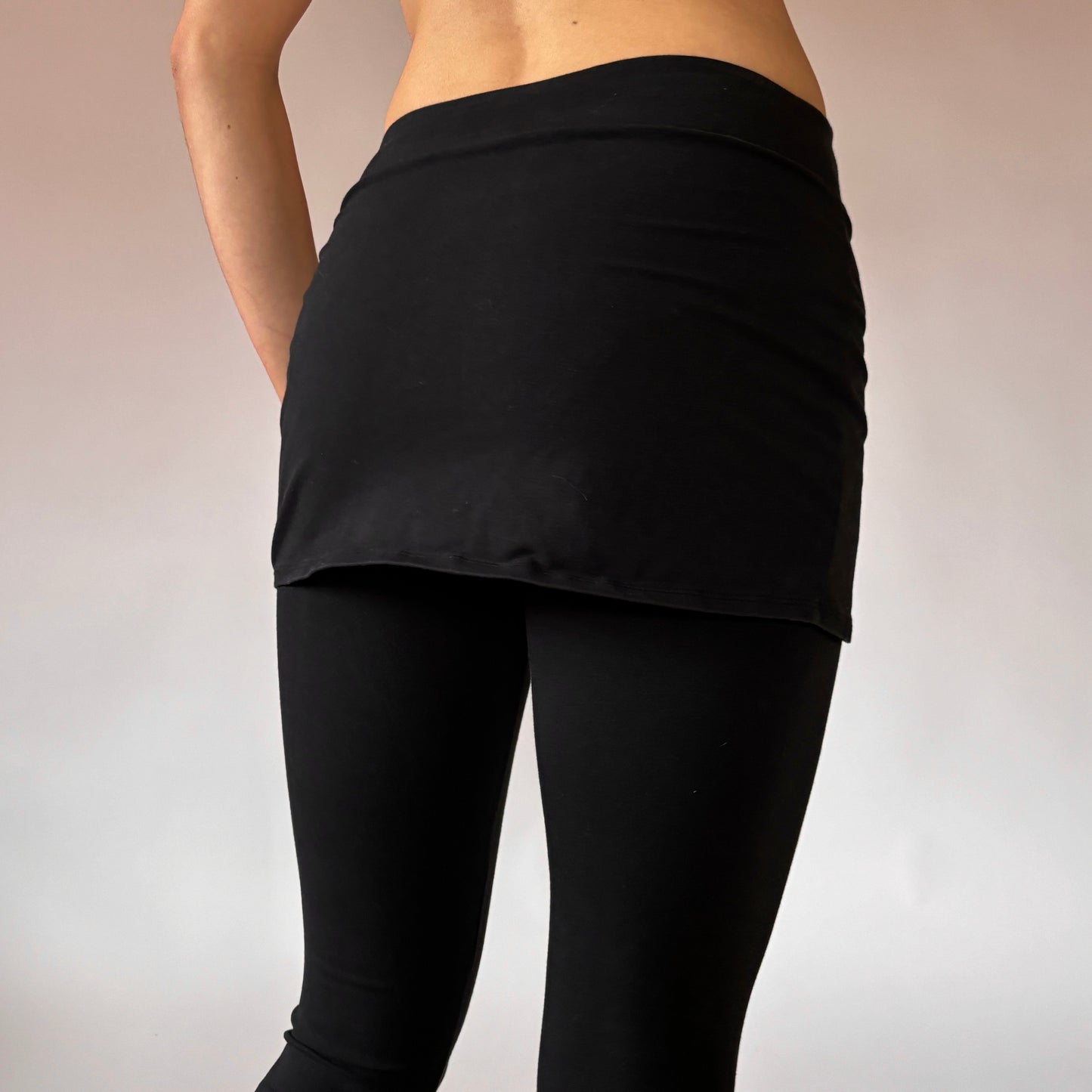 2000s Noir Layered Capris (XS/S)