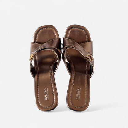 Y2K Bronze Hearts Pumps (8)