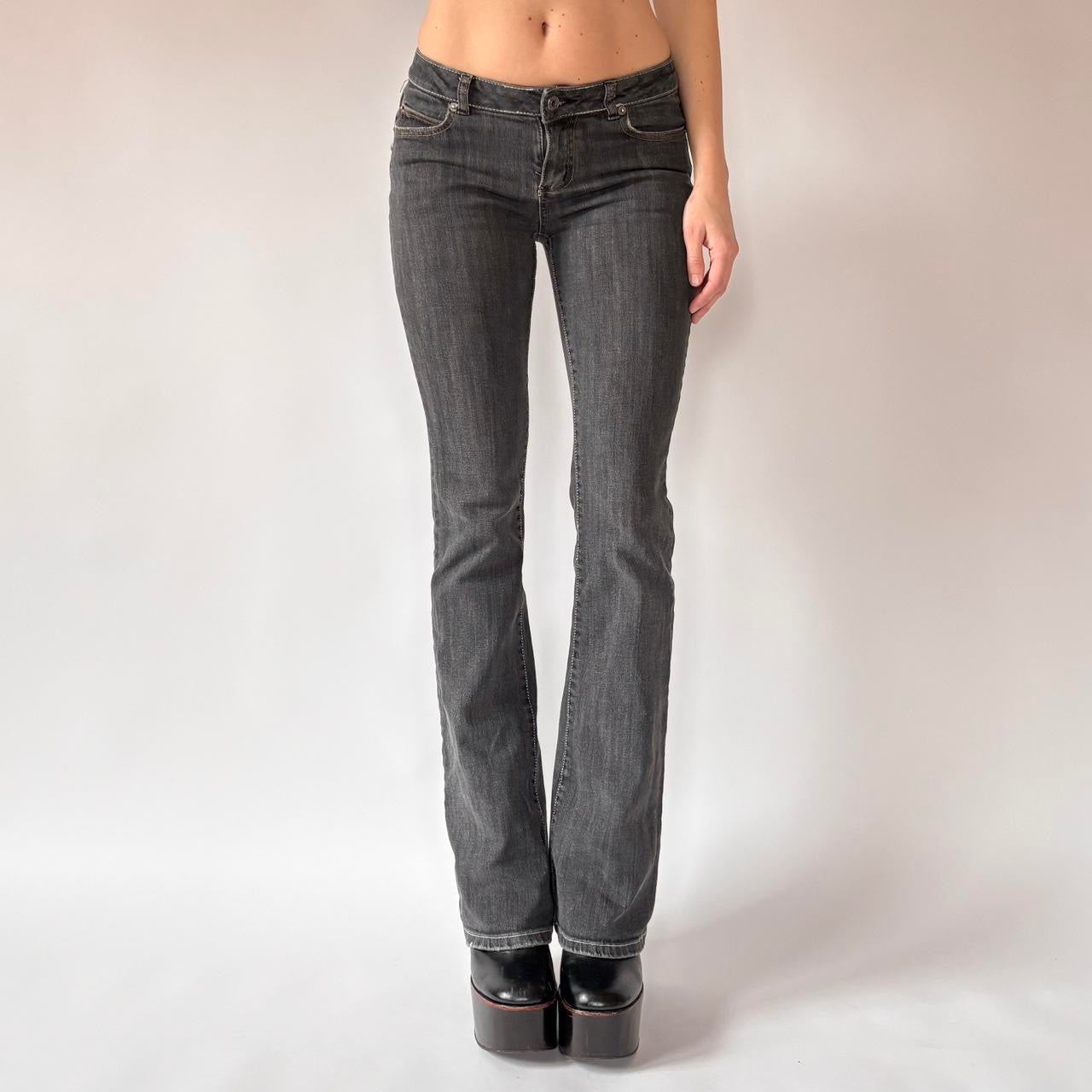 Y2K Guess Low Rise Bootcut Jeans (XXS)